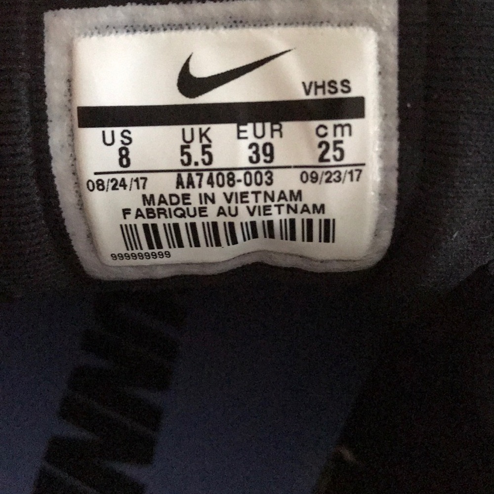 NWT Nike Flex 2018 RN Black Magenta WMNS - Picture 7 of 8